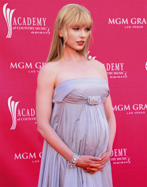 Taylor Swift Pregnant